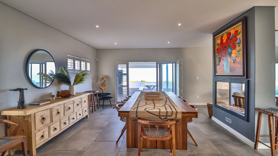 4 Bedroom Property for Sale in Pearl Bay Western Cape